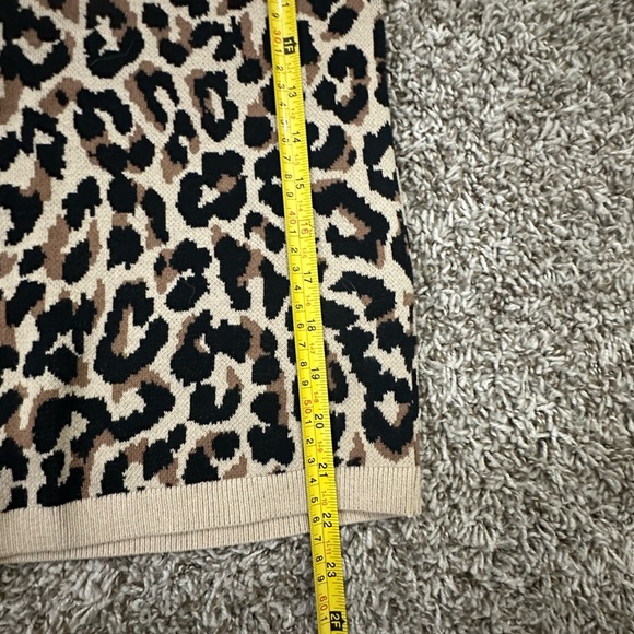NWT J CREW Leopard Animal Print Short Sleeve T Shirt Sweater Size XS A292 - Picture 5 of 6